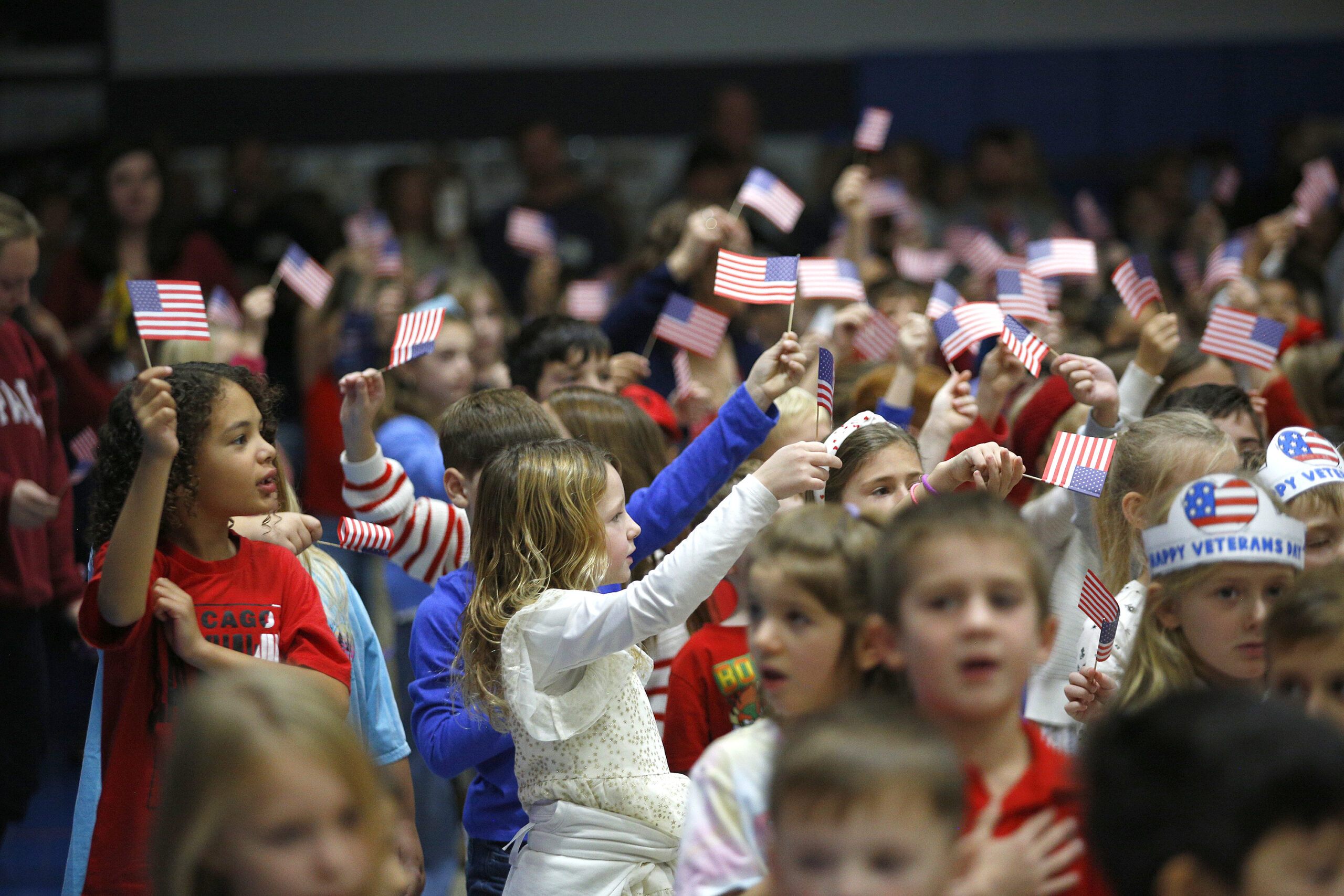 <p>Students at Grace McWayne Elementary School showing their thanks to the veterans.</p>
